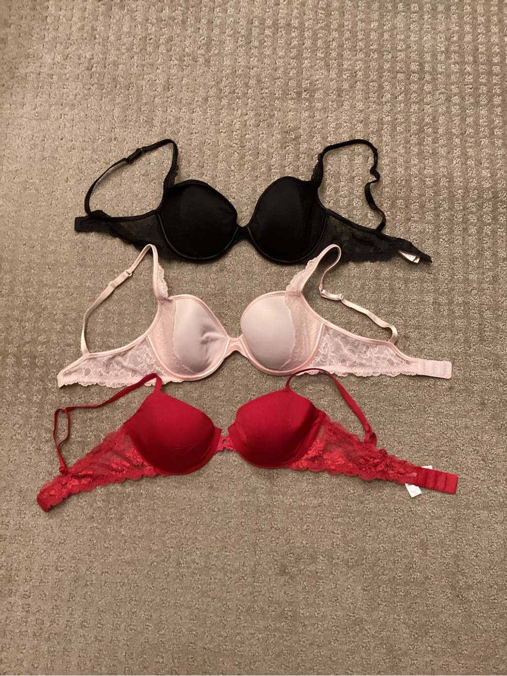 Victoria's Secret 3-Pack Lace Underwire Bras - Black, Light Pink, Red